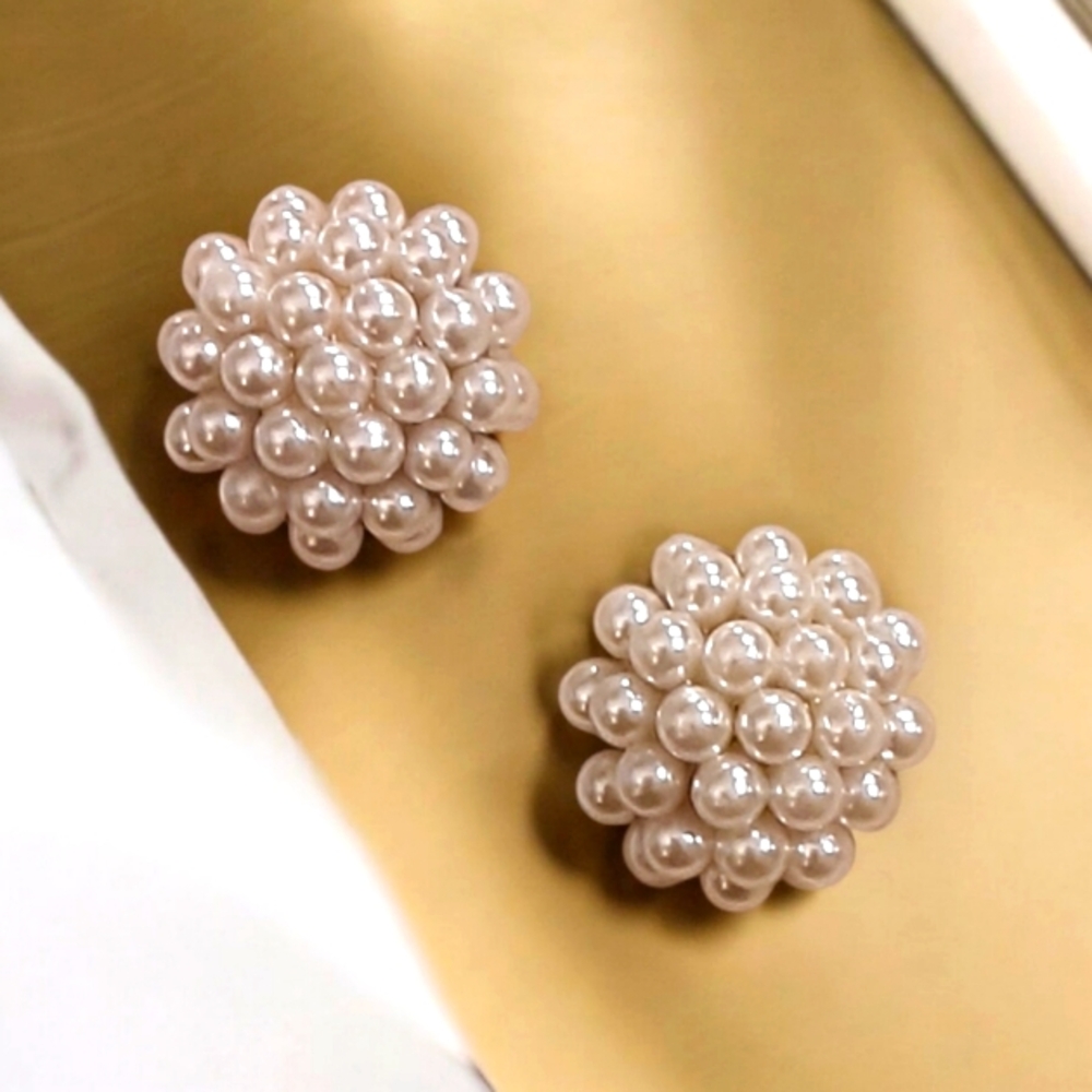 NEW Monet Classic Round Cluster Ivory White Stud Post Freshwater Pearl Earrings